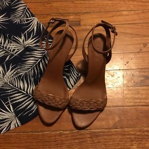 LOFT heels brown braided strap sz 6.5M